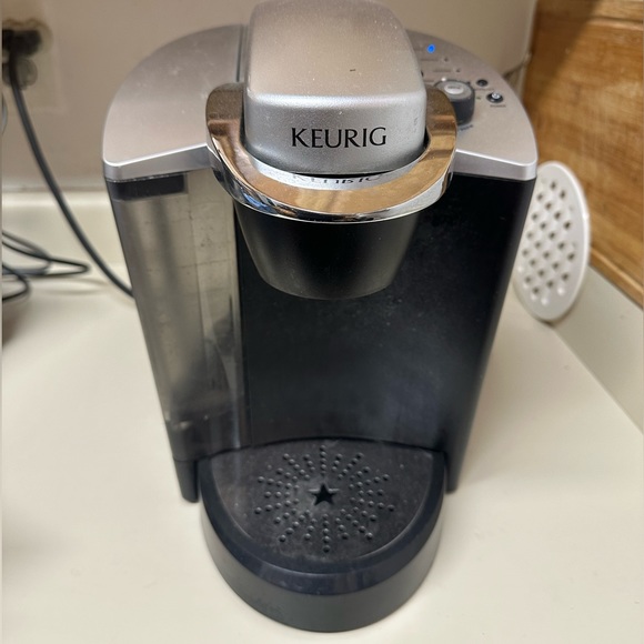 Keurig Machine - Picture 1 of 5